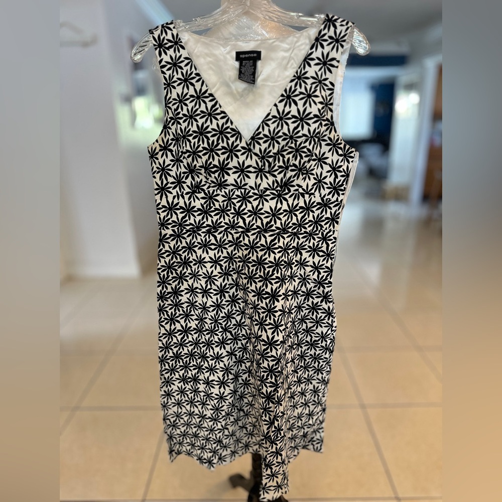 Spense Black and White Sheath Midi Dress